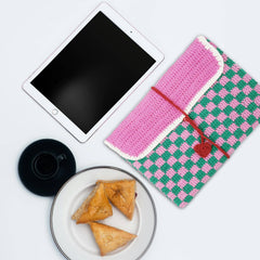 Kit iPad Clutch with Cushioned Lining, DIY Handmade Tablet Sleeve, Complete Kit, Detailed Instructions, Step by Step Video Tutorial, Beginner-Friendly, Intermediate Crocheter Craft Set